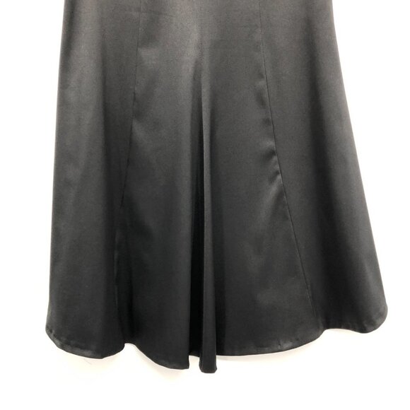 Le Chateau Black Satin Show-Stopping Fit & Flare 3/4 Length Maxi Skirt size 00 - Picture 9 of 16